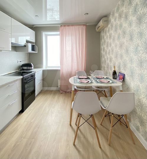 2-к. квартира, 51 м², 9/9 эт.