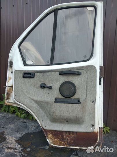 Дверь правая