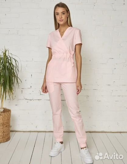 Медицинский костюм 42 размер