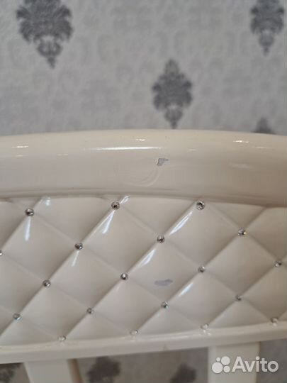 Детская кроватка с маятником и ящиком