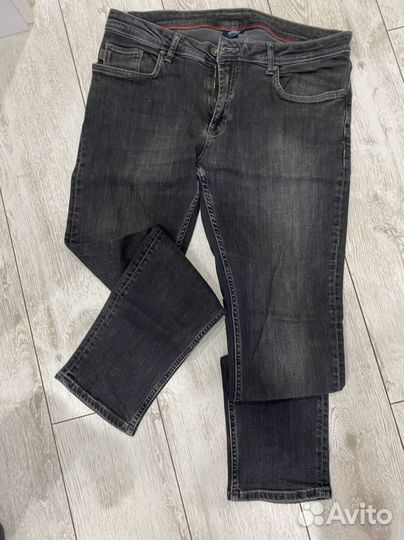 Мужские джинсы черные
