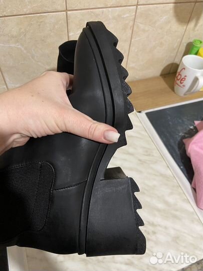 Ботинки женские Karl Lagerfeld