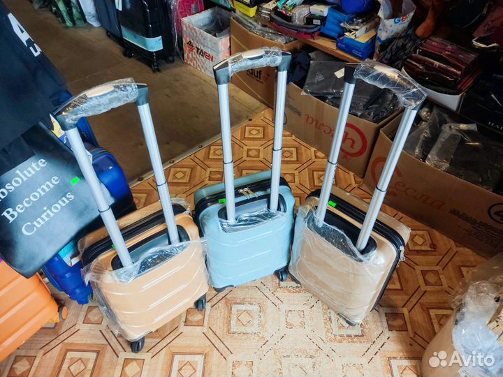 Чемодан с колёсами для ручной клади 403020