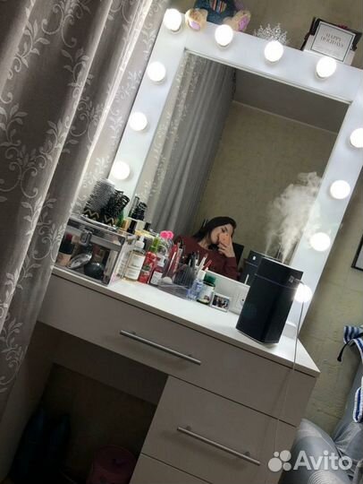 Туалетный столик. Гримерный стол. В наличии