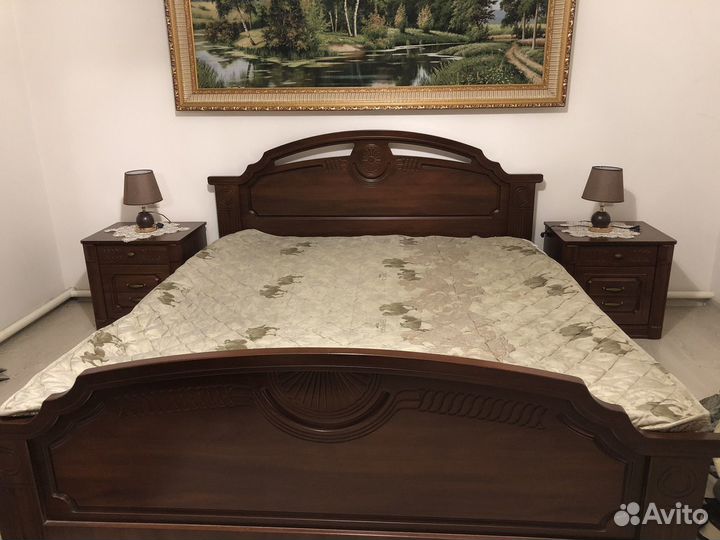 Спальный гарнитур