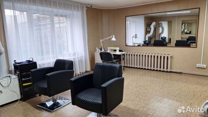 Модель на маникюр,наращивание ногтей