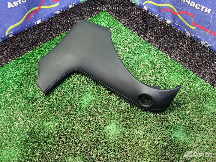 Накладка консоли левая Lexus LX570