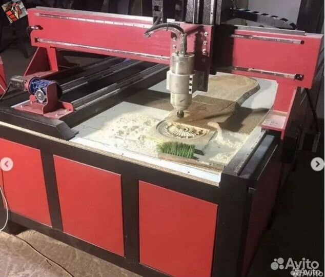 Фрезерный настольный станок по цветному металлу