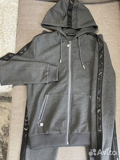 Спортивный костюм emporio Armani 46-48