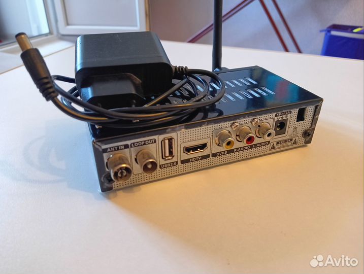 Цифровой ресивер, тв тюнер Tiger T2 iptv plus