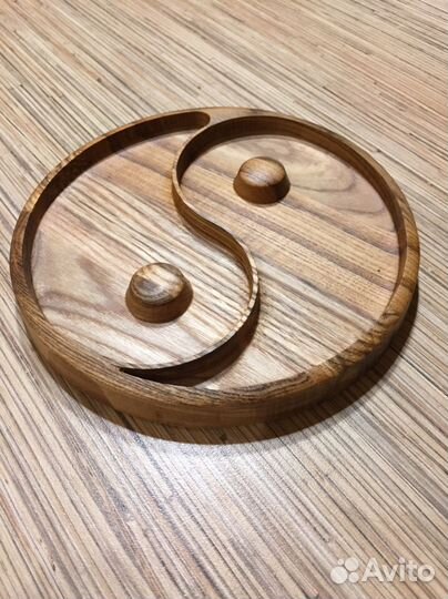 Вазочка резная деревянная 