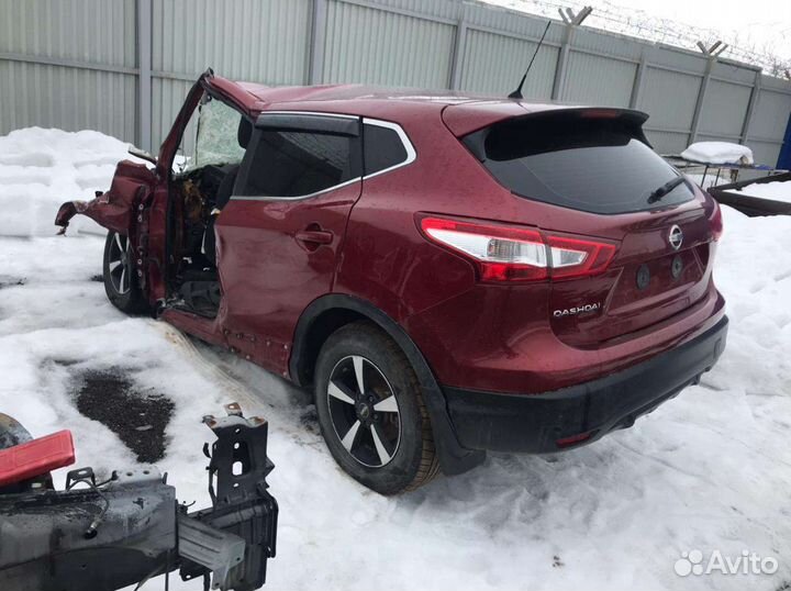 Автомобиль в разборе Nissan Qashgai j11 2014 года
