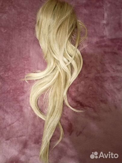 Хвост, шиньон на заколке