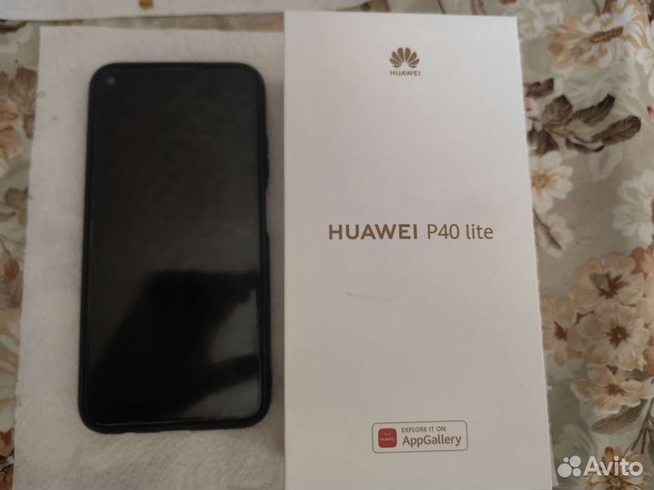 Телефон Huawei P40 lite