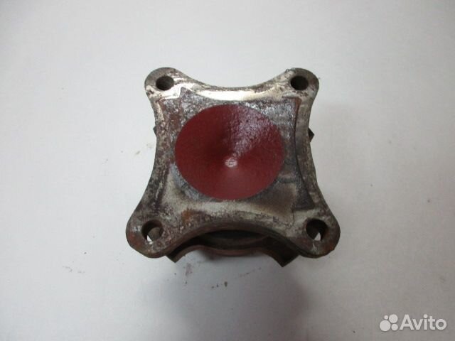 Кронштейн термомуфты Volvo FM13 FH13