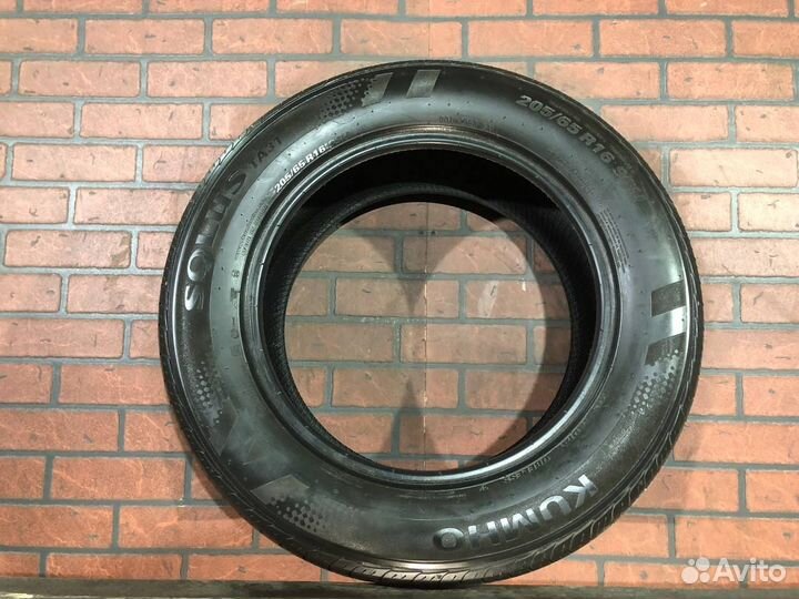 Kumho Solus TA31 205/65 R16 95H