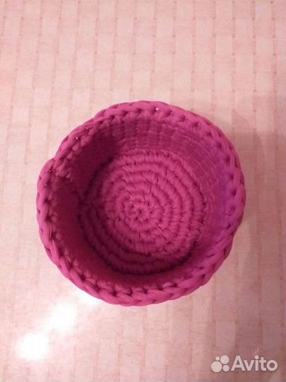 Корзина вязаная новая