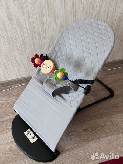 Шезлонг для новорожденных