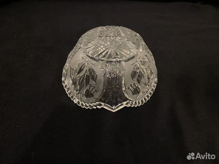 Хрустальная конфетница и молочник