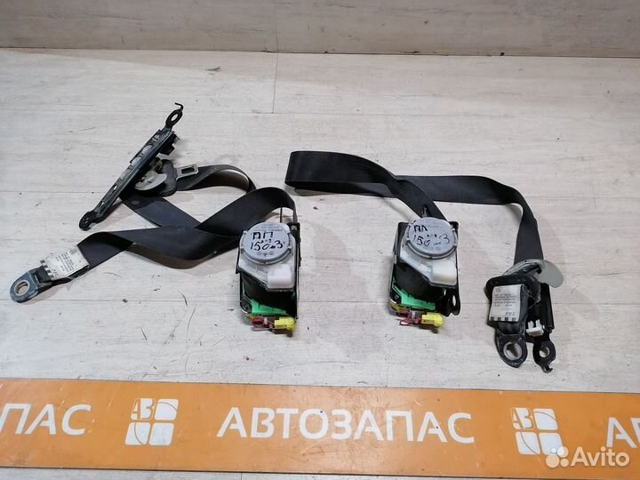 Ремень безопасности замок Toyota Corolla 150