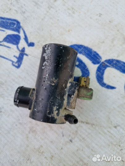 Мотор омывателя стекла передний Subaru Impreza