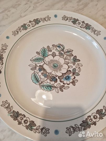 Большая тарелка блюдо