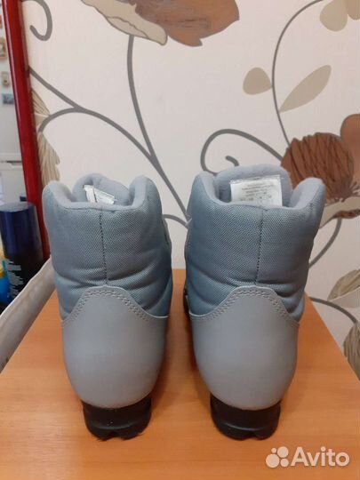 Лыжные ботинки детские 33 34 размер