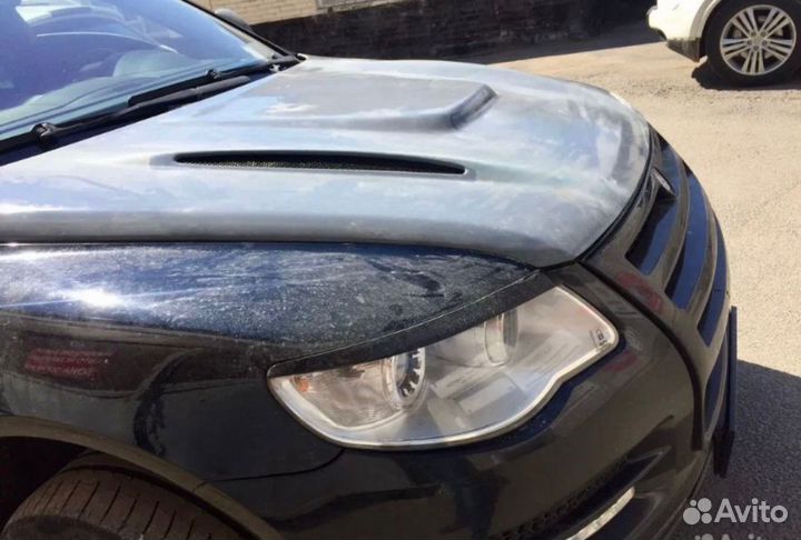 Капот пластиковый Volkswagen Touareg GP