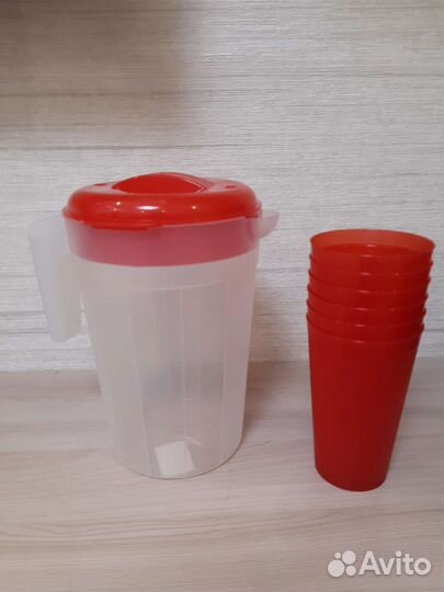 Кувшин 2,5л со стаканами новый