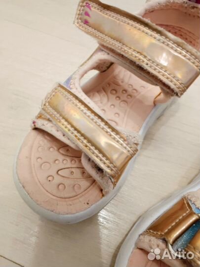 Сандалии для девочки