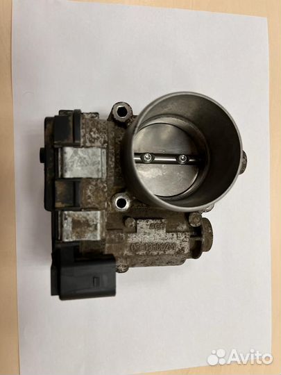 Дроссельная заслонка volkswagen jetta 03C133062M