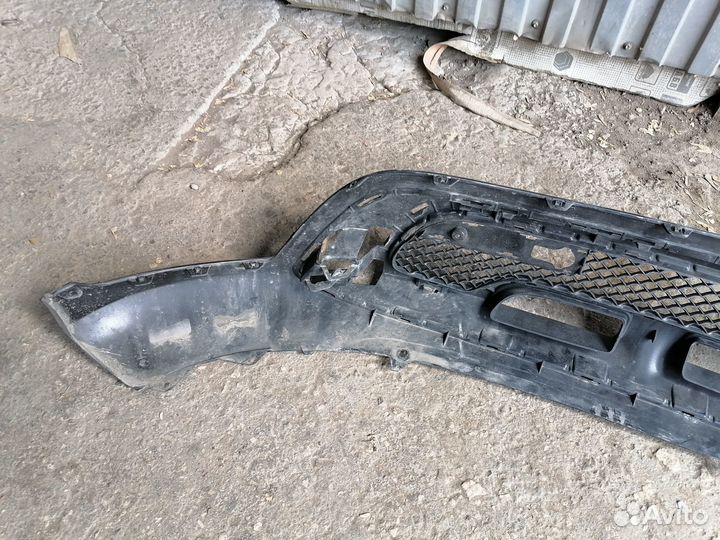 Юбка переднего бампера Mercedes GLC