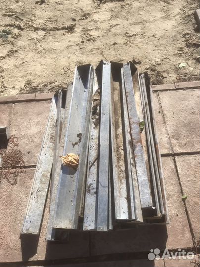 Кормушка для кур/перепелок