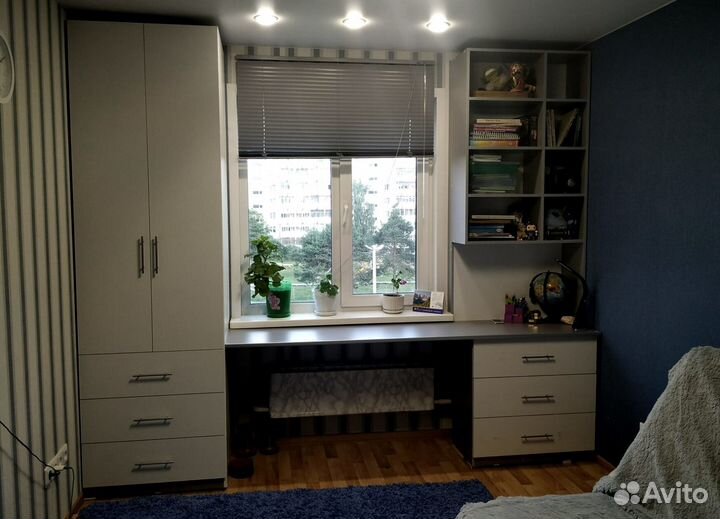 Рабочая зона у окна