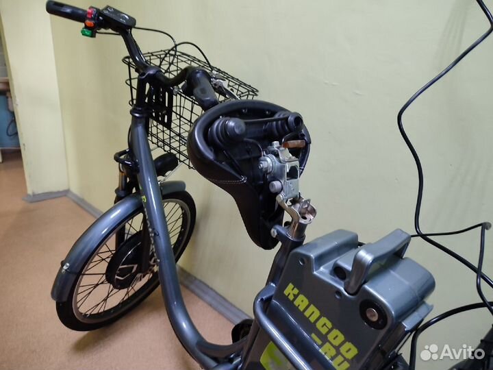 Трехколесный велосипед электро