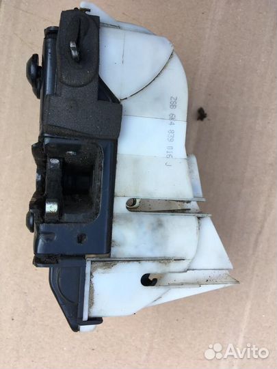 Замок двери задней правой Фольксваген Поло