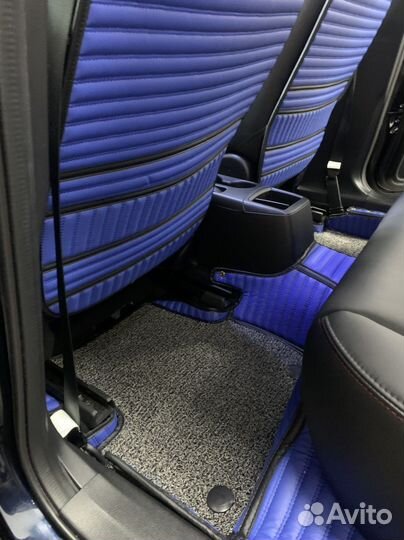 Автоковрики в салон Dodge Stealth