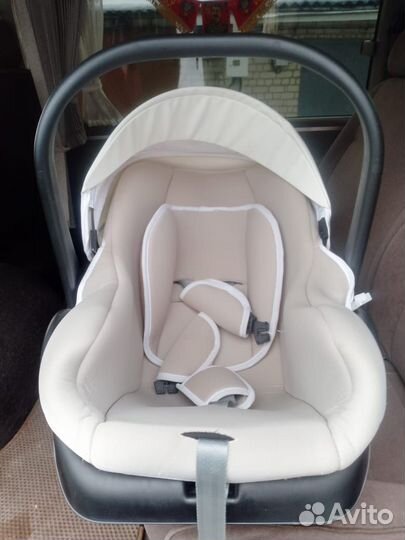 Автомобильное детское кресло от 0 до 18 кг