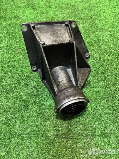 Кронштейн привода бмв х5 е53