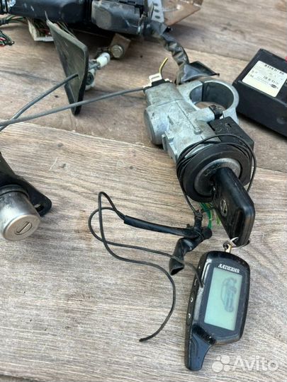 Блок управления двигателем Nissan Almera N16 1.5