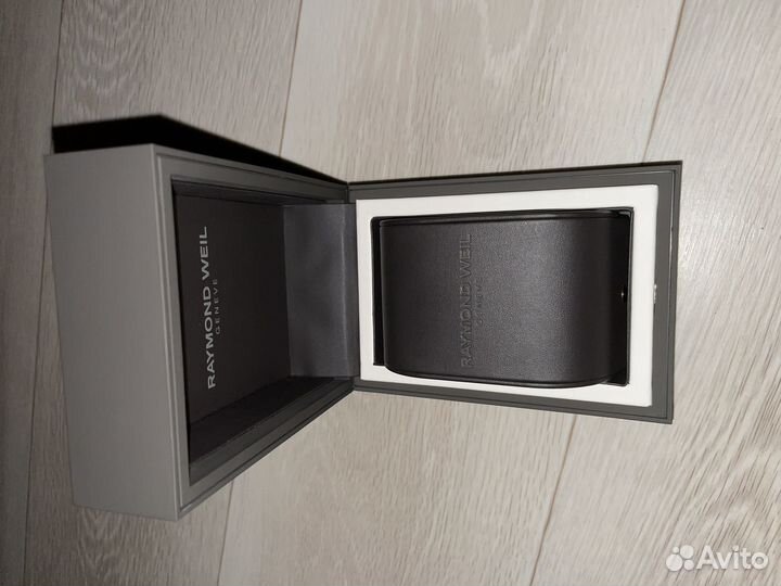 Часы raymond weil