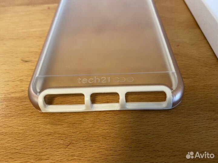 Противоударный чехол Tech21 на iPhone 7 Plus