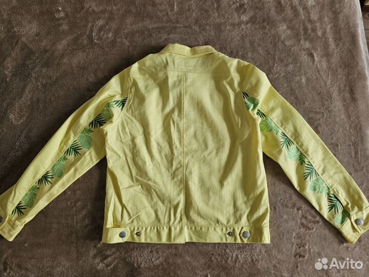 Джинсовая куртка