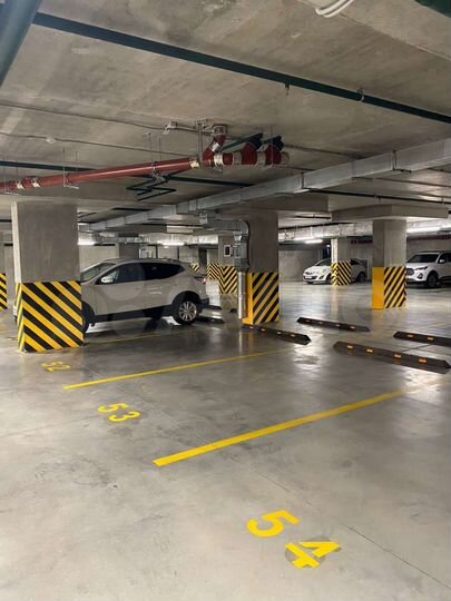 Машиноместо, 10 м²