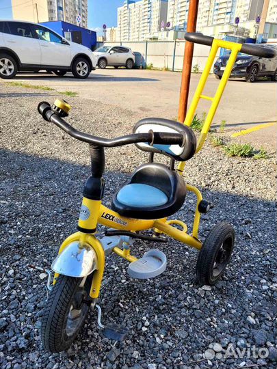 Детский трехколесный велосипед