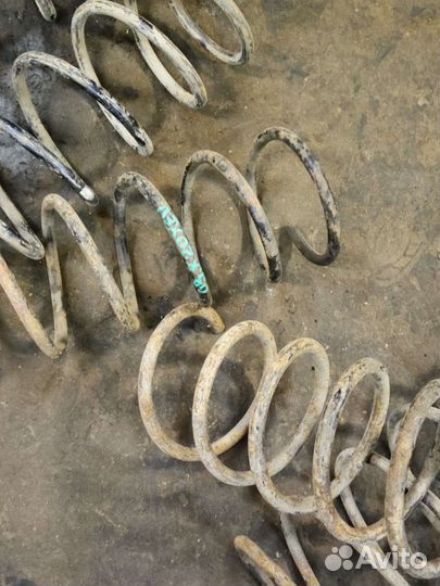 Передние пружины Опель Омега Б 2,0 и 2,5