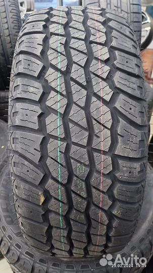 Tracmax X-Privilo AT08 235/65 R17 104T