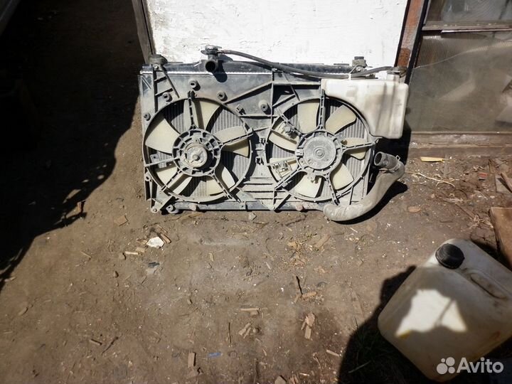 Радиатор основной тойота ипсум