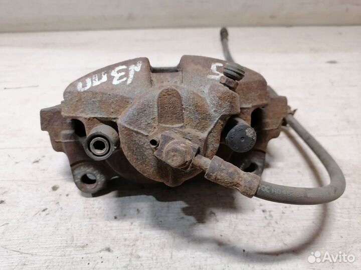 Суппорт передний правый 1.8 Skoda Octavia A5