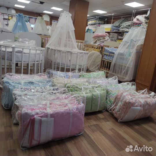 Комплект в детскую кроватку овал круг трансформер